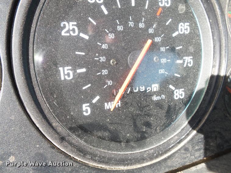 image for item K3421 2000 Sterling A9500 semi truck