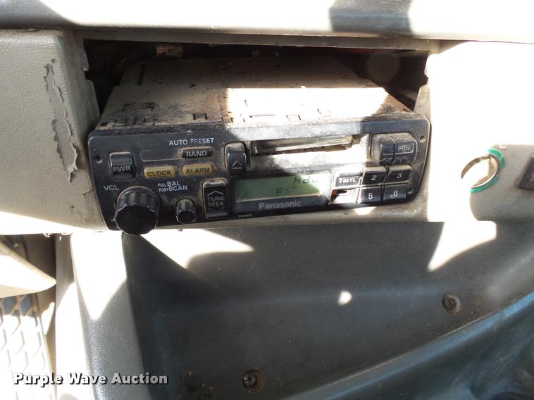 image for item K3421 2000 Sterling A9500 semi truck