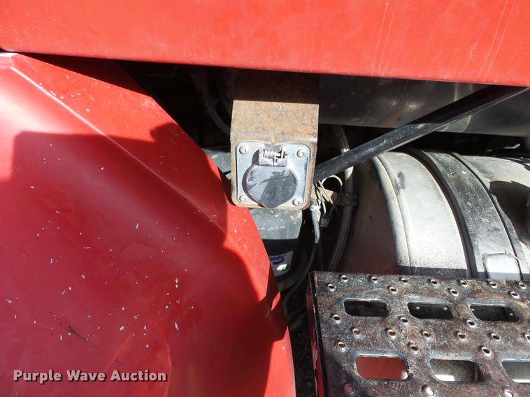 image for item K3422 2000 Sterling A9500 semi truck