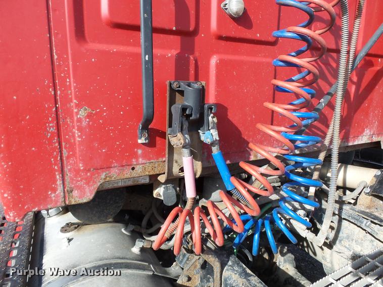 image for item K3422 2000 Sterling A9500 semi truck