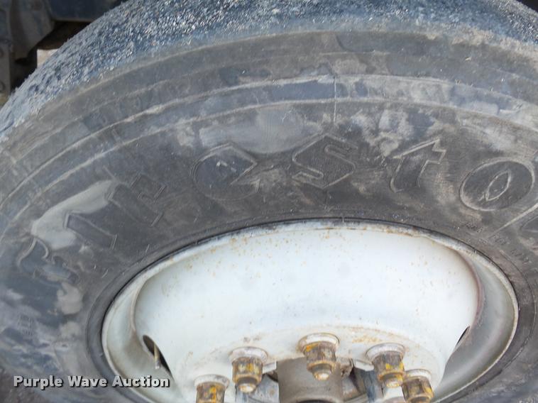 image for item K3422 2000 Sterling A9500 semi truck