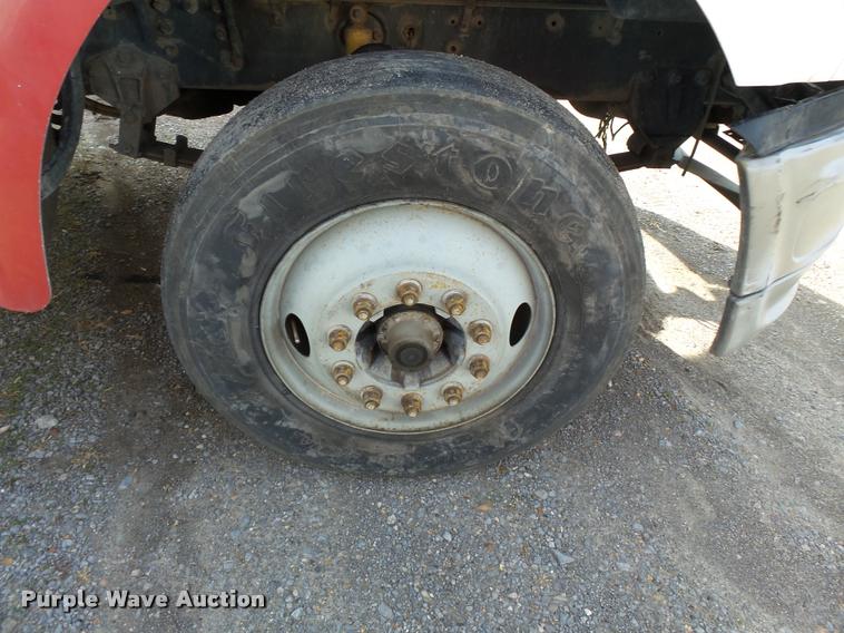 image for item K3422 2000 Sterling A9500 semi truck