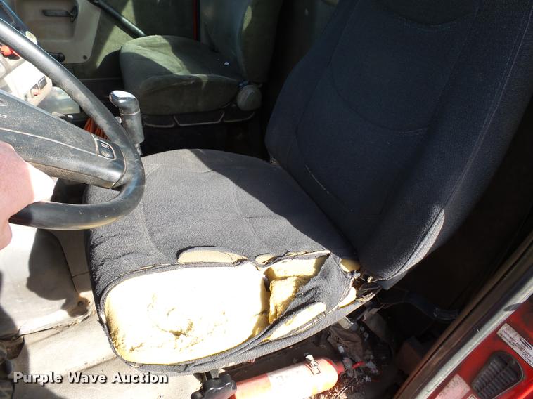 image for item K3422 2000 Sterling A9500 semi truck