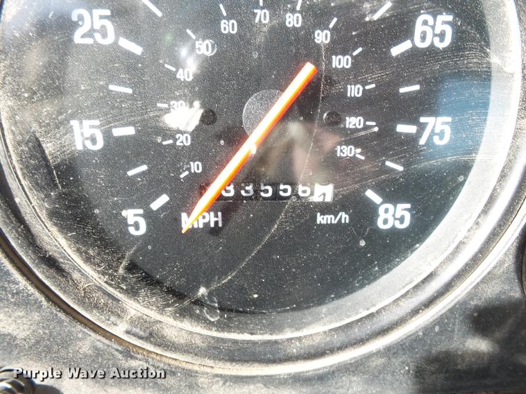 image for item K3422 2000 Sterling A9500 semi truck