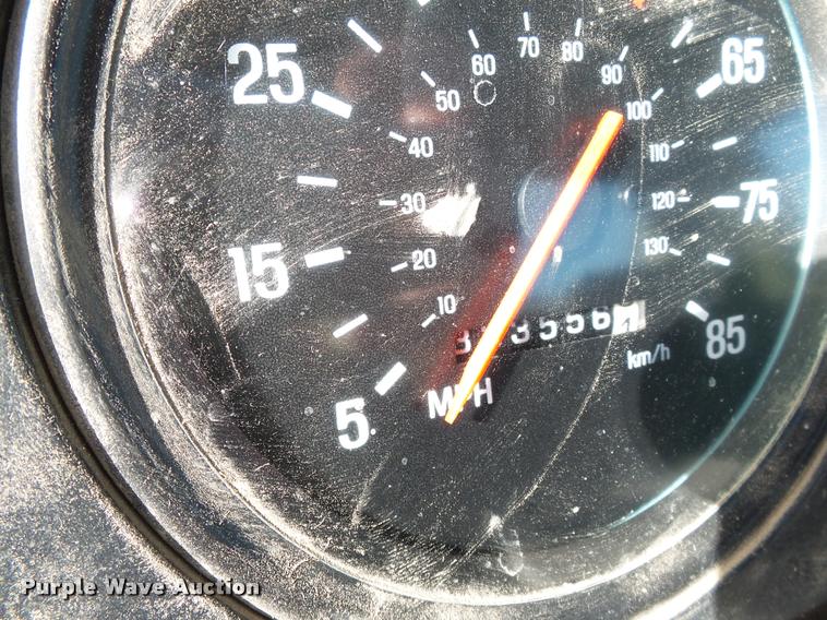 image for item K3422 2000 Sterling A9500 semi truck