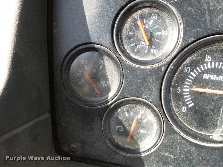 image for item K3422 2000 Sterling A9500 semi truck