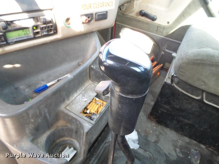 image for item K3422 2000 Sterling A9500 semi truck