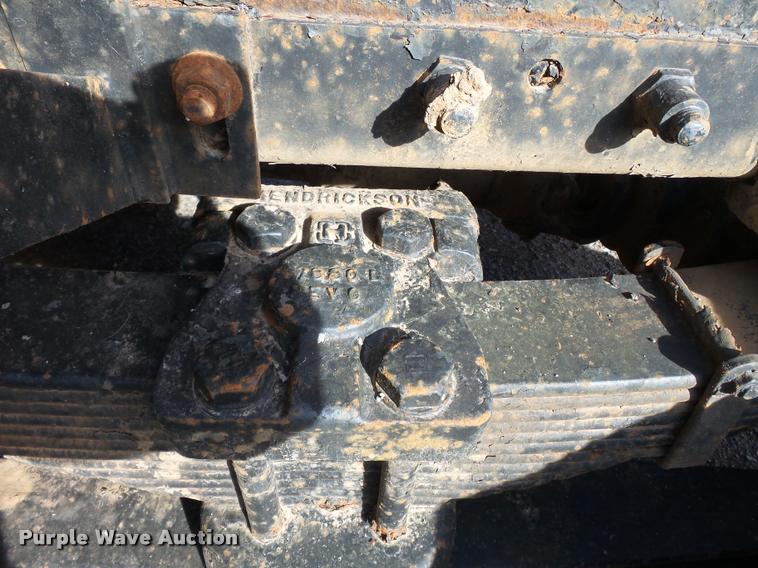 image for item K3423 1993 Freightliner FLD semi truck