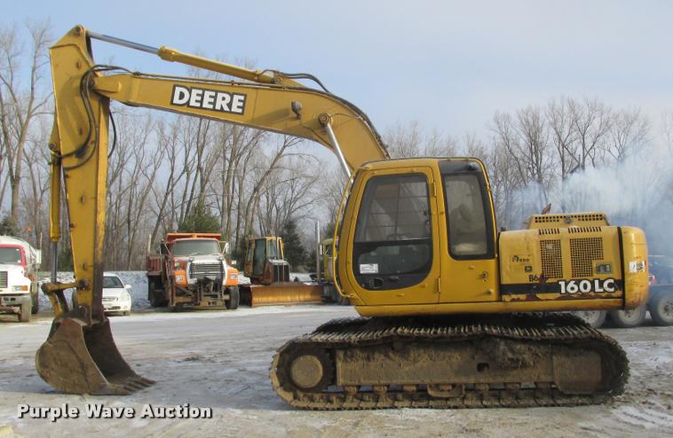 image for item K4217 2002 John Deere 160LC excavator