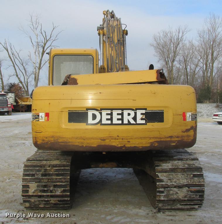 image for item K4217 2002 John Deere 160LC excavator