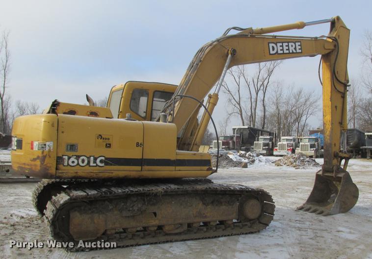 image for item K4217 2002 John Deere 160LC excavator