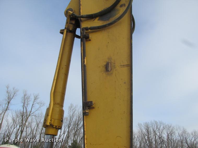 image for item K4217 2002 John Deere 160LC excavator