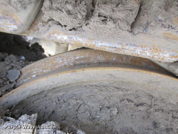 image for item K4217 2002 John Deere 160LC excavator