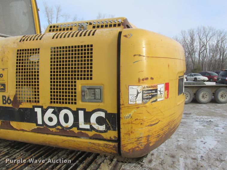 image for item K4217 2002 John Deere 160LC excavator