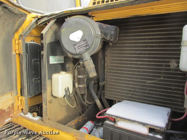 image for item K4217 2002 John Deere 160LC excavator