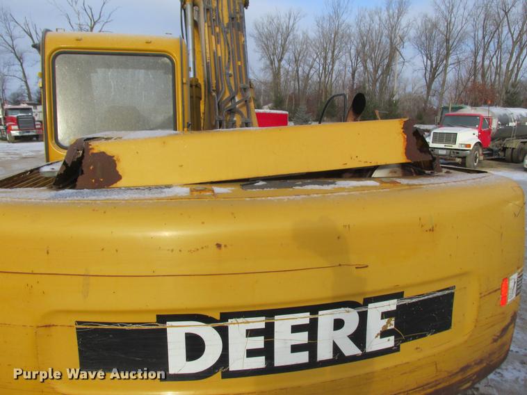 image for item K4217 2002 John Deere 160LC excavator