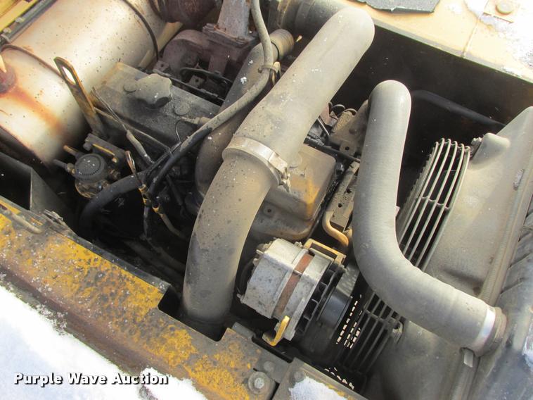 image for item K4217 2002 John Deere 160LC excavator