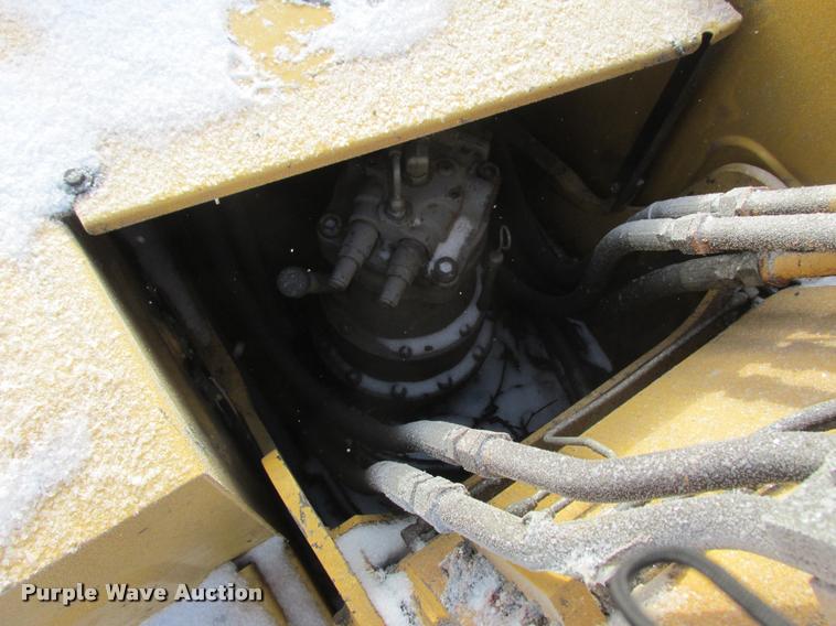 image for item K4217 2002 John Deere 160LC excavator