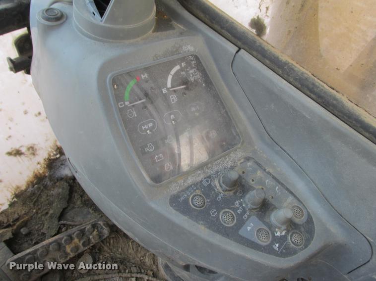 image for item K4217 2002 John Deere 160LC excavator