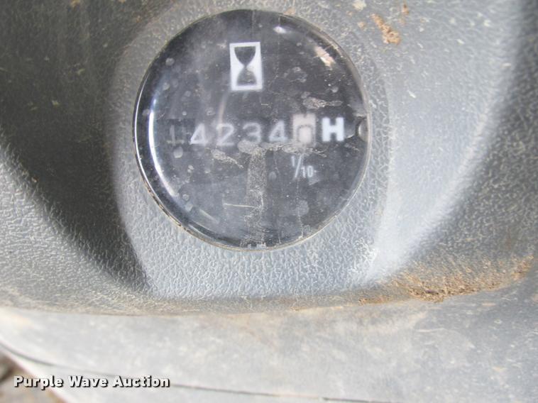 image for item K4217 2002 John Deere 160LC excavator