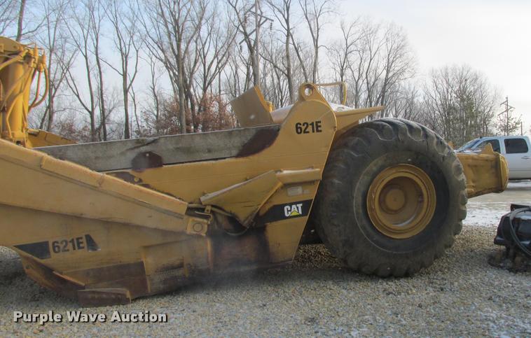 image for item K4218 1988 Caterpillar 621E conventional scraper