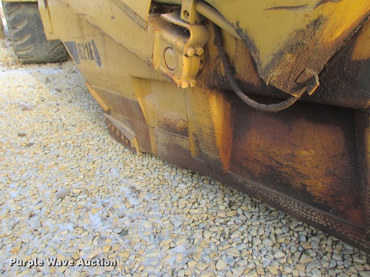 image for item K4218 1988 Caterpillar 621E conventional scraper