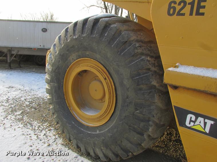 image for item K4218 1988 Caterpillar 621E conventional scraper