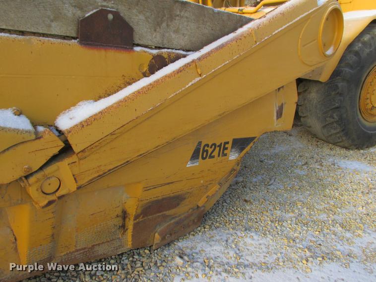 image for item K4218 1988 Caterpillar 621E conventional scraper