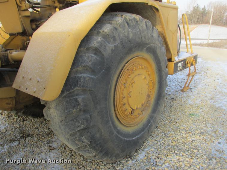 image for item K4218 1988 Caterpillar 621E conventional scraper