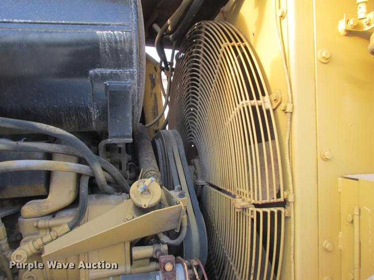 image for item K4218 1988 Caterpillar 621E conventional scraper