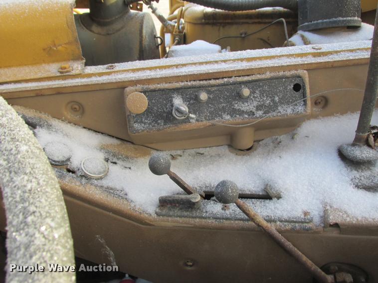 image for item K4218 1988 Caterpillar 621E conventional scraper