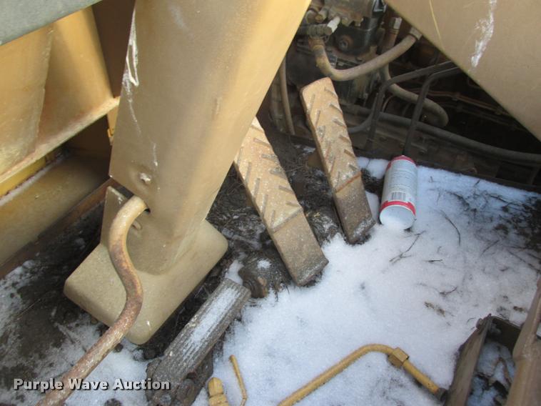 image for item K4218 1988 Caterpillar 621E conventional scraper