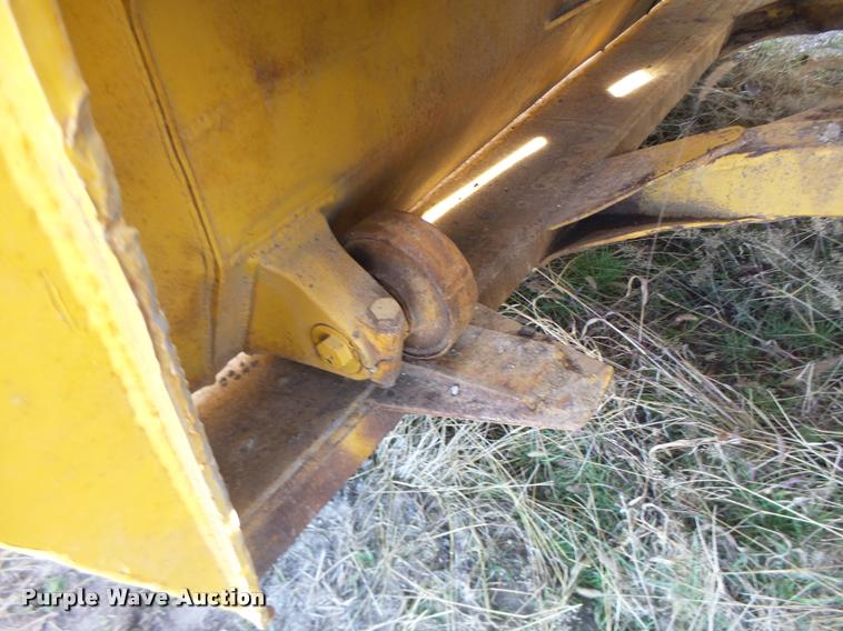 image for item K5513 2012 Nelson EZ Pull scraper