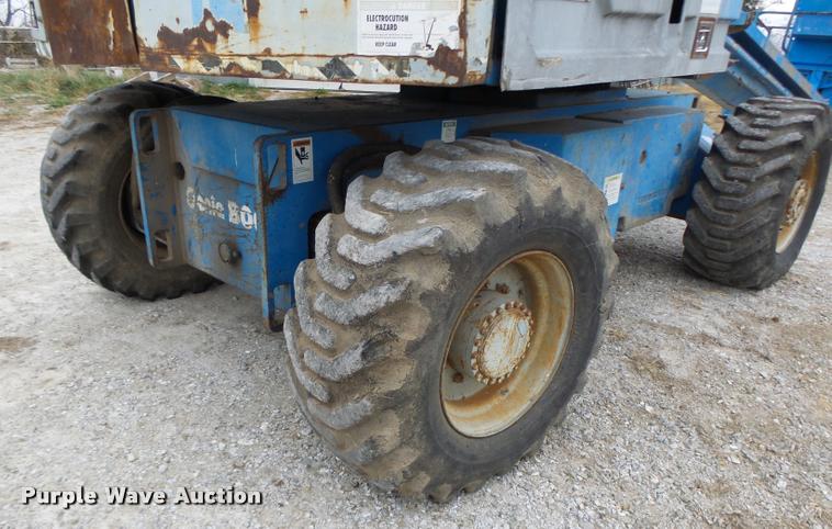 image for item K5526 1993 Genie S60 boom lift