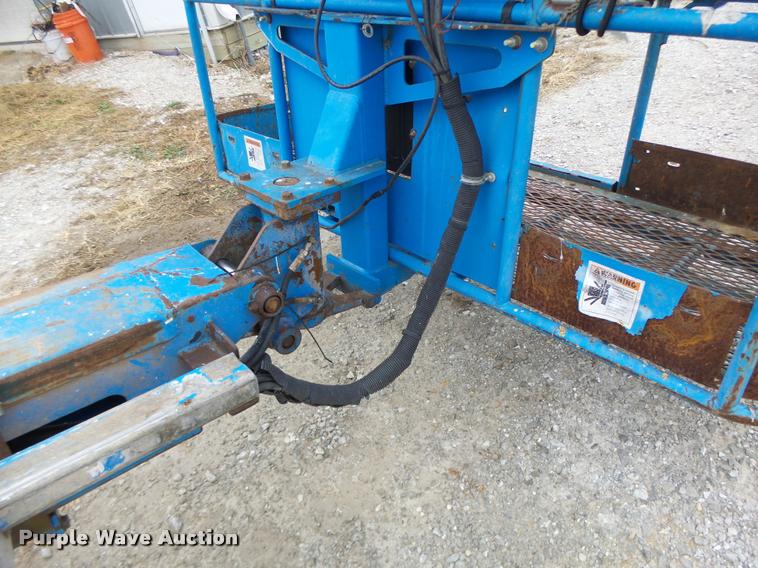 image for item K5526 1993 Genie S60 boom lift