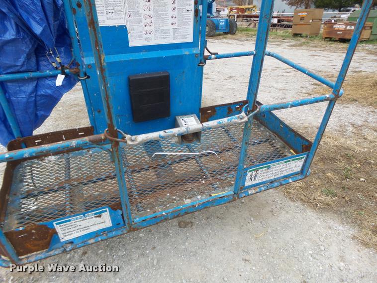 image for item K5526 1993 Genie S60 boom lift