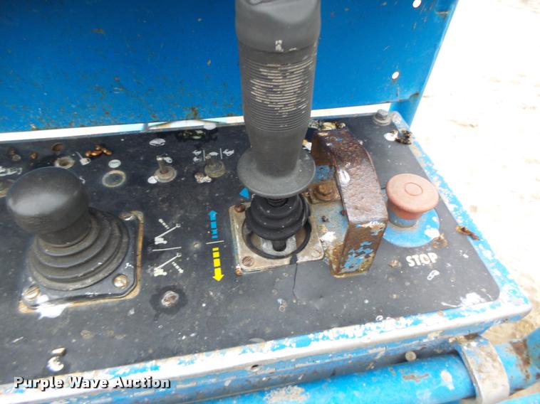 image for item K5526 1993 Genie S60 boom lift