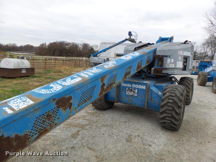 image for item K5526 1993 Genie S60 boom lift