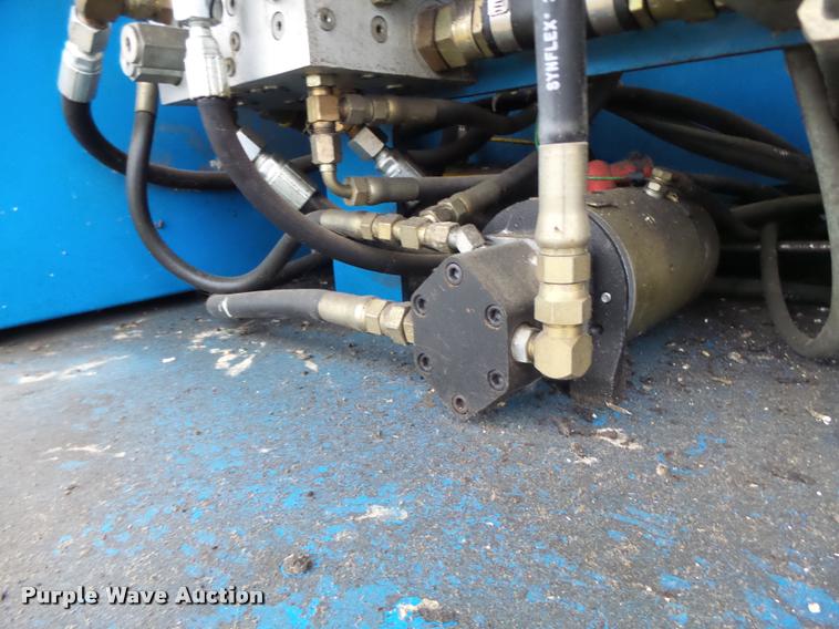 image for item K5526 1993 Genie S60 boom lift