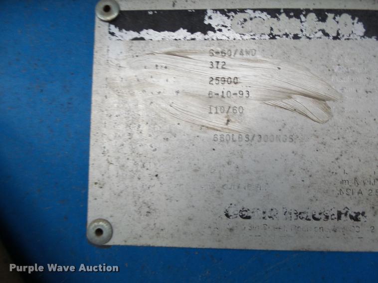 image for item K5526 1993 Genie S60 boom lift