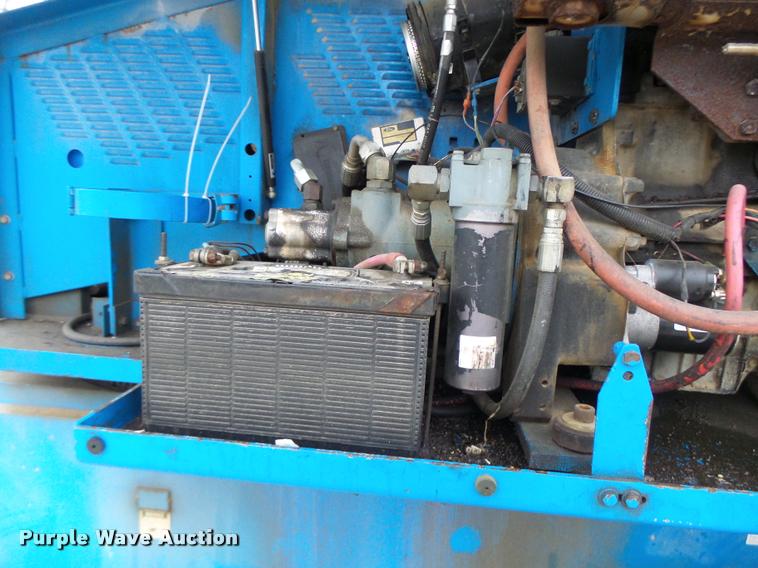 image for item K5527 1997 Genie S60 boom lift