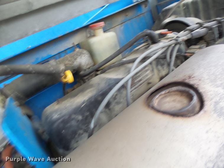 image for item K5527 1997 Genie S60 boom lift