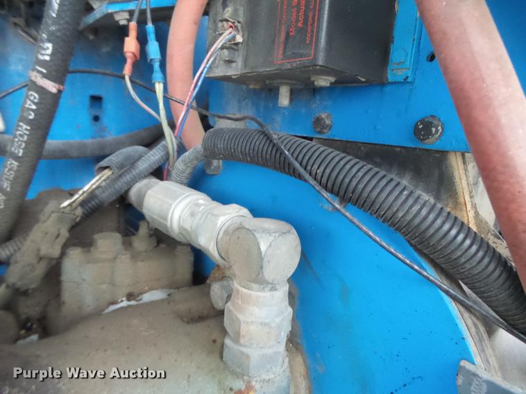 image for item K5527 1997 Genie S60 boom lift