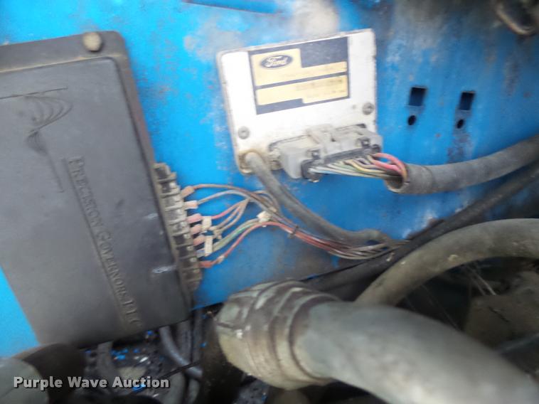 image for item K5527 1997 Genie S60 boom lift