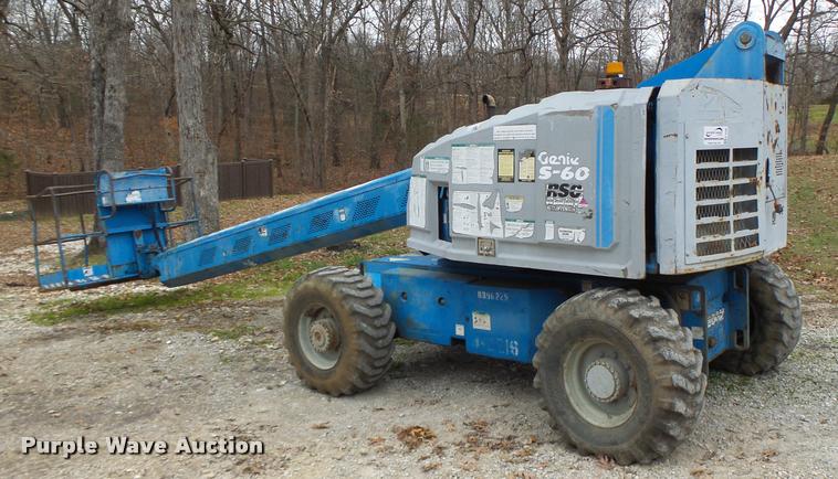 image for item K5528 1992 Genie S60 boom lift