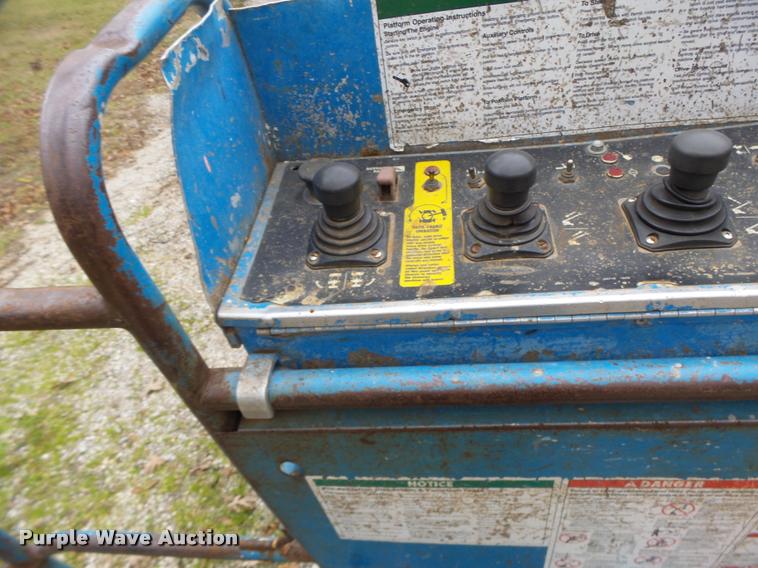 image for item K5528 1992 Genie S60 boom lift