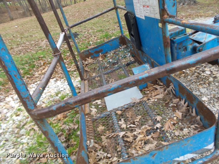 image for item K5528 1992 Genie S60 boom lift