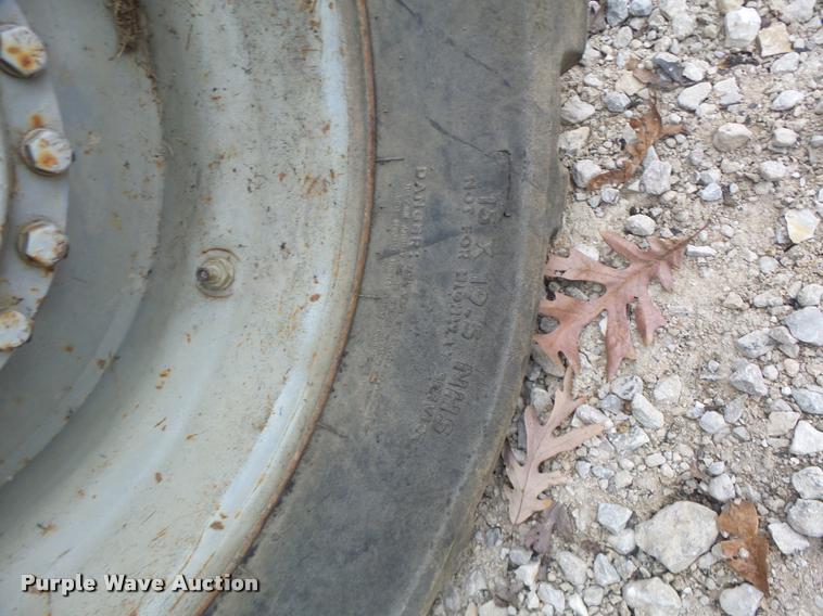 image for item K5528 1992 Genie S60 boom lift