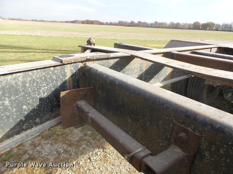 image for item K5540 1990 Freightliner FLD crane truck with equipment trailer