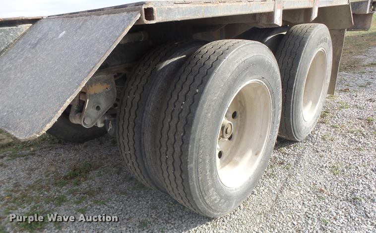 image for item K5540 1990 Freightliner FLD crane truck with equipment trailer